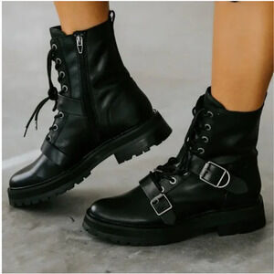 Dolce Vita Black Leather Ronson Lace Up Buckle Lug Sole Boots Size 8.5